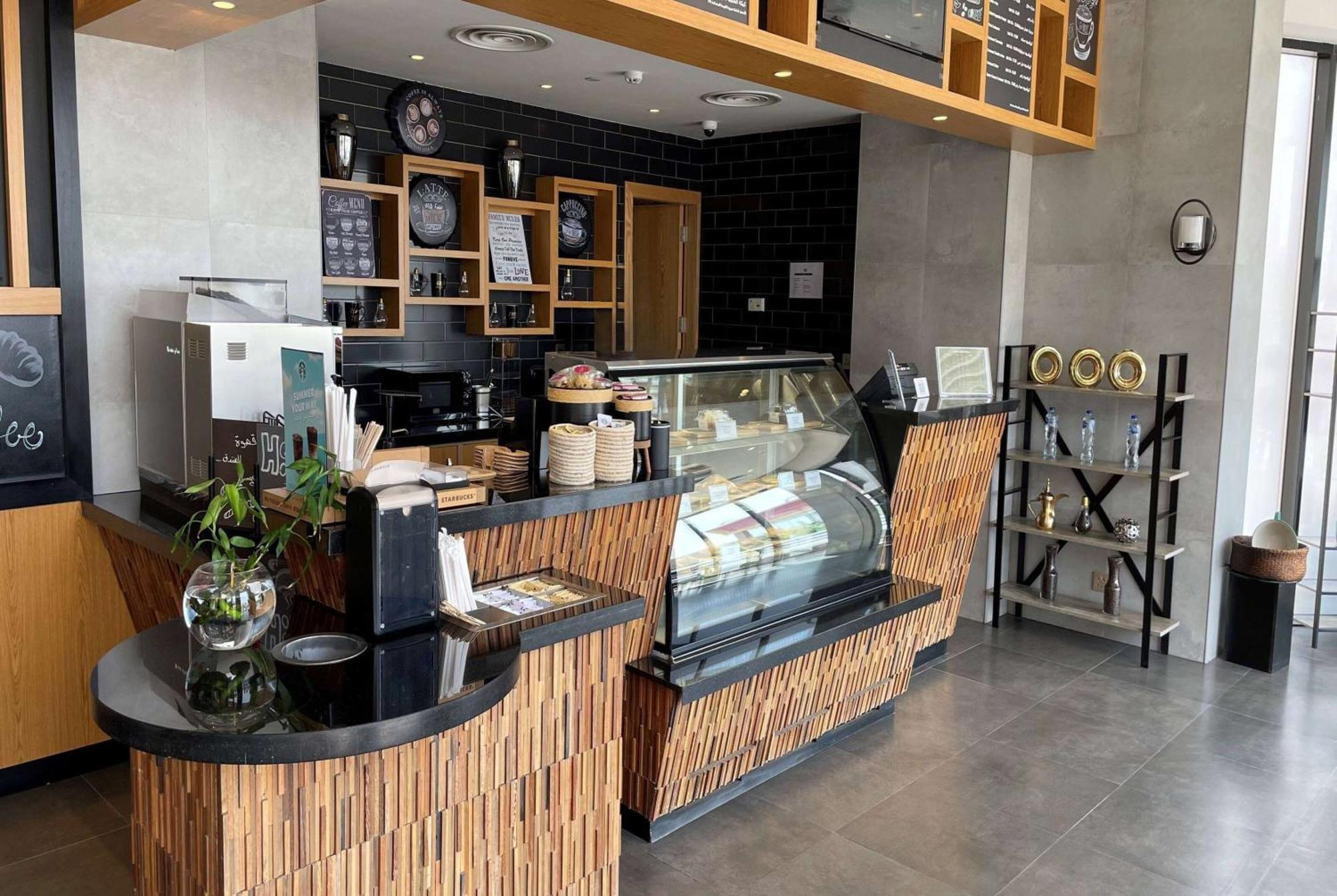 Ramada Hotel & Suites By Wyndham Al Qassim 布凯里耶 外观 照片